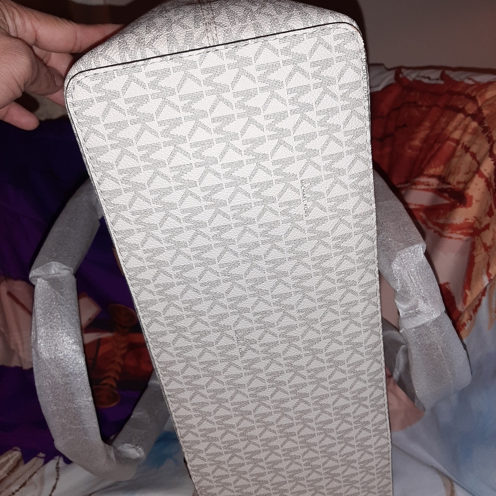 Purse - Picture 4 of 5